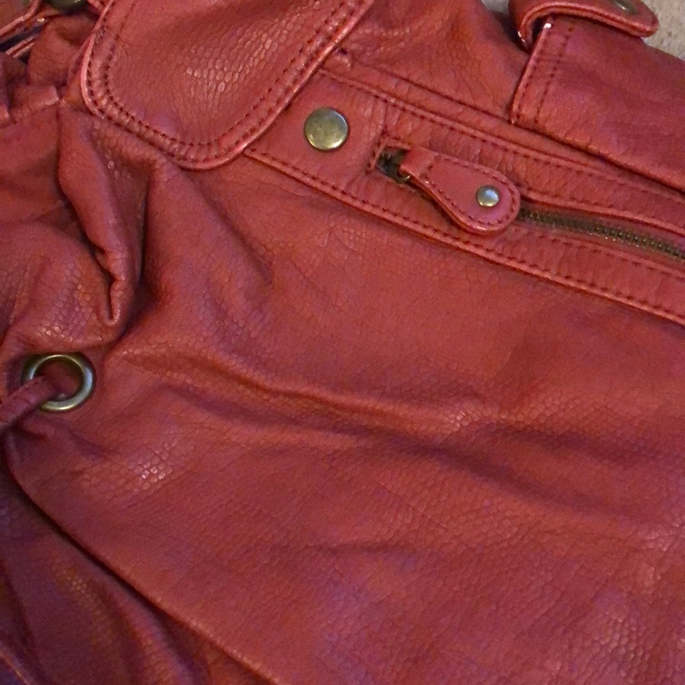 ❤️LAST CHANCE!!! Excellent condition deep red purse - Picture 6 of 6